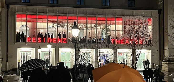 Au&szlig;enansicht des Resi  (&copy;Foto: Gaby Hildenbrandt) 